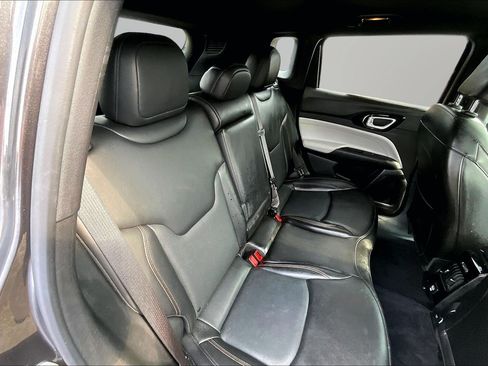 Used 2023 Jeep Compass Limited AWD/4WD image 17