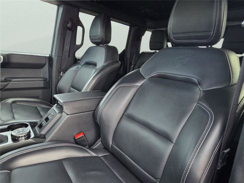 Used 2025 Ford Bronco Outer Banks AWD/4WD image 22