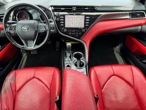 Used 2019 Toyota Camry XSE w/ Navigation Package image 10