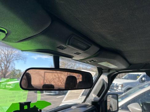 Used 2021 Jeep Gladiator Sport image 13