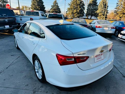 Used 2017 Chevrolet Malibu LT image 5