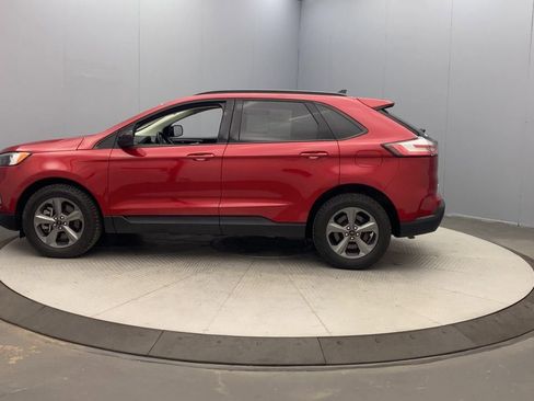 Used 2023 Ford Edge SEL w/ Sport Appearance Package AWD/4WD image 2