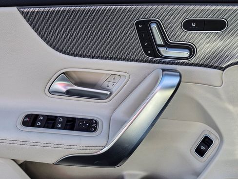 New 2025 Mercedes-Benz C 300 4MATIC Sedan image 15