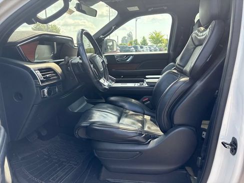 Used 2019 Lincoln Navigator L Reserve AWD/4WD image 10