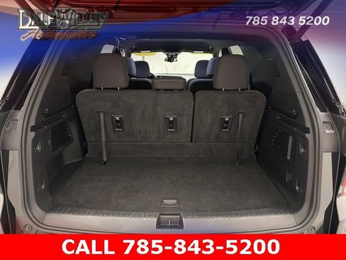 Used 2024 Chevrolet Traverse LT image 21
