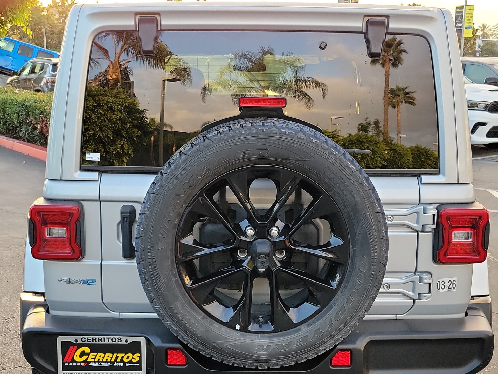 Certified 2024 Jeep Wrangler Unlimited Sahara AWD/4WD image 3