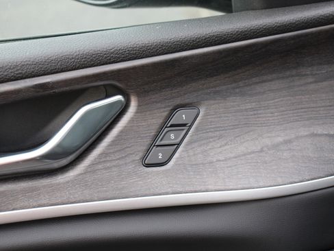 New 2025 Jeep Grand Cherokee L Limited w/ Black Appearance Package image 7