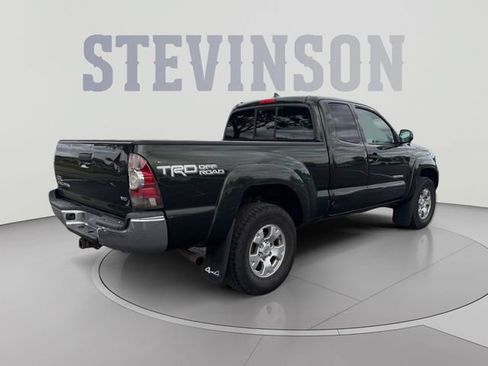 Used 2014 Toyota Tacoma 4x4 Access Cab V6 w/ TRD Off-Road Package image 5