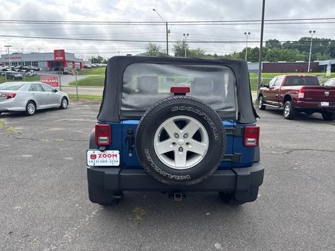 Used 2009 Jeep Wrangler X AWD/4WD image 7