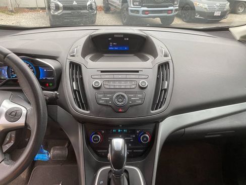 Used 2017 Ford C-MAX SE image 20