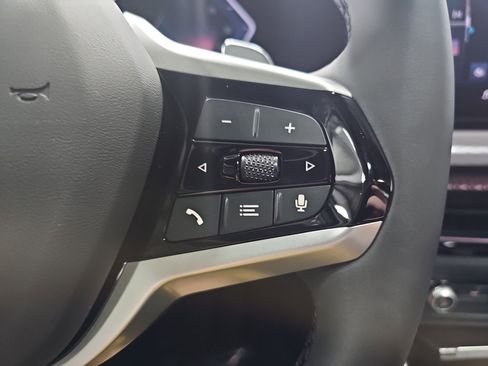 New 2025 BMW 330i xDrive Sedan w/ Convenience Package image 20