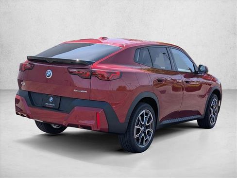 New 2026 BMW X2 xDrive28i w/ Convenience Package AWD/4WD image 8