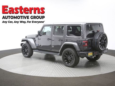 Used 2025 Jeep Wrangler Unlimited Sahara AWD/4WD image 59