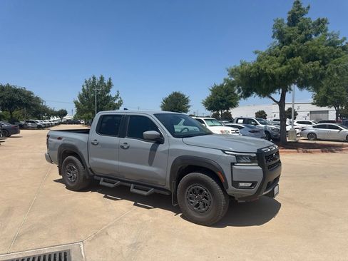 Certified 2026 Nissan Frontier PRO-4X w/ Tow Package AWD/4WD image 7