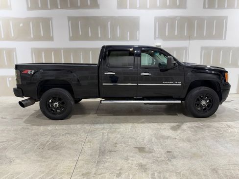 Used 2013 GMC Sierra 2500 Denali image 20