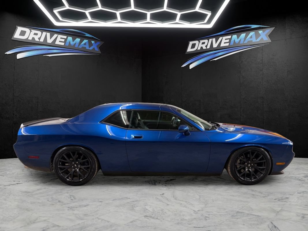 Used 2009 Dodge Challenger R/T RWD image 4