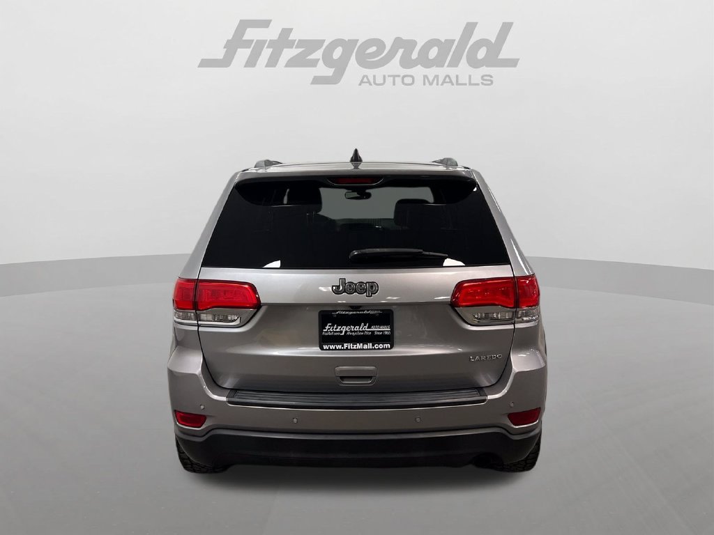 Used 2018 Jeep Grand Cherokee Laredo RWD image 5