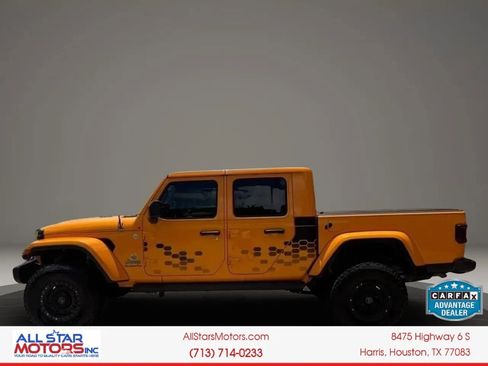 Used 2021 Jeep Gladiator Overland AWD/4WD image 7