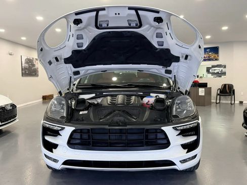 Used 2018 Porsche Macan GTS AWD/4WD image 47