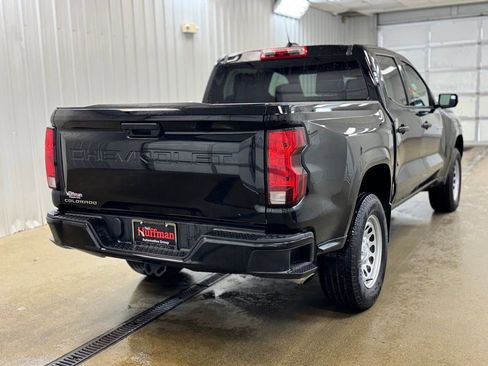 Used 2024 Chevrolet Colorado W/T image 6