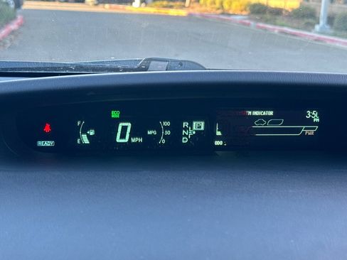 Used 2012 Toyota Prius Three image 40