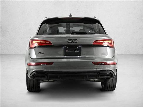 Certified 2025 Audi Q5 2.0T Premium Plus w/ Premium Plus Package image 7