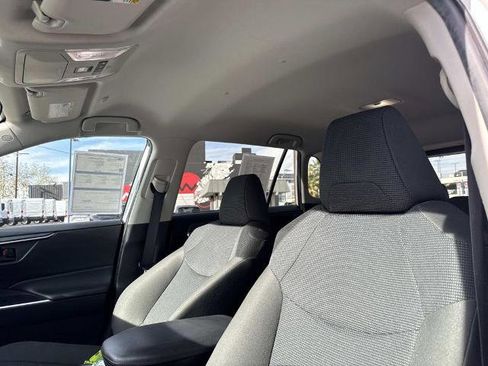 Used 2024 Toyota RAV4 LE AWD/4WD image 22