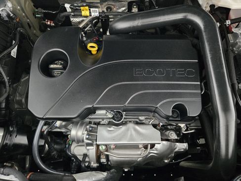 New 2026 Chevrolet Equinox LT FWD image 36