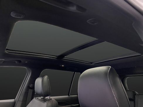 New 2026 Jeep Grand Cherokee Limited AWD/4WD image 7