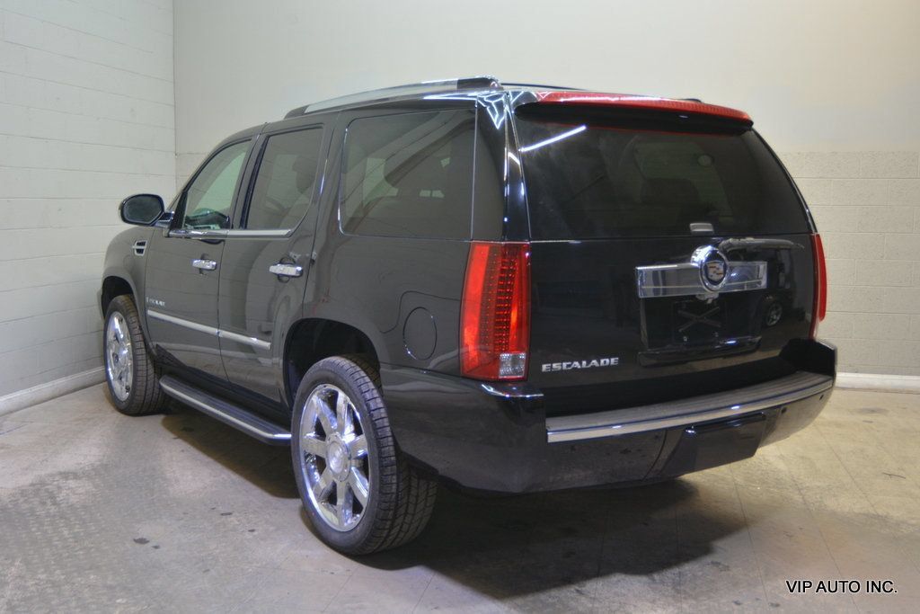 Used 2007 Cadillac Escalade AWD w/ Climate Package image 36