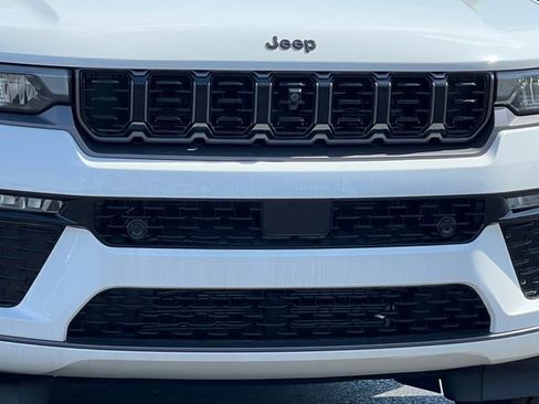 New 2026 Jeep Grand Cherokee L Limited AWD/4WD image 44