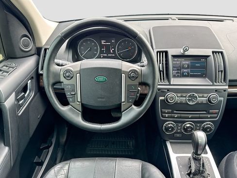 Used 2014 Land Rover LR2 AWD/4WD image 25