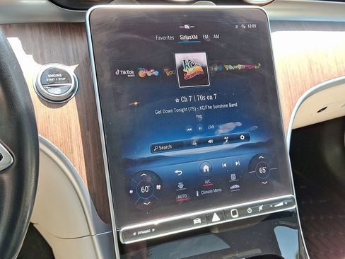 Used 2022 Mercedes-Benz C 300 4MATIC Sedan image 19