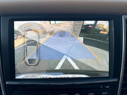 Used 2012 Porsche Panamera 4 image 11