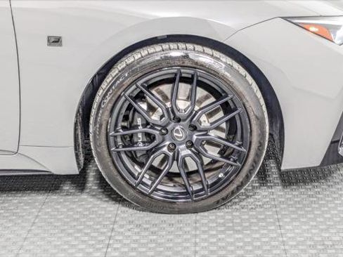 Used 2022 Lexus IS 500 image 36