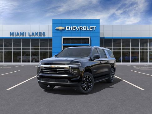 New 2025 Chevrolet Suburban LT w/ Comfort Package image 8