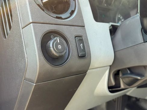 Used 2015 Ford F250 XL w/ XL Appearance Package AWD/4WD image 18