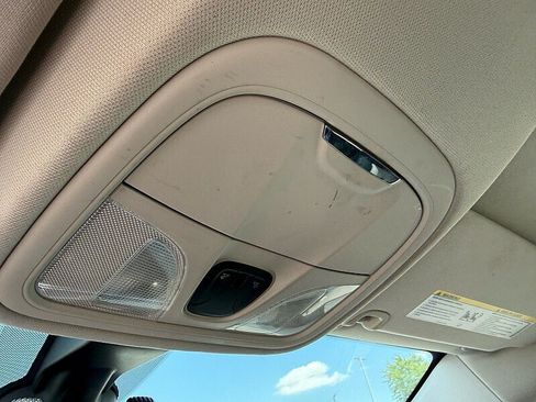 Used 2016 Chrysler 200 Limited FWD image 24