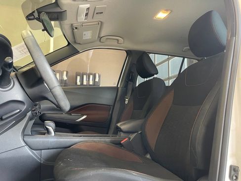 Certified 2024 Nissan Kicks SR FWD image 10