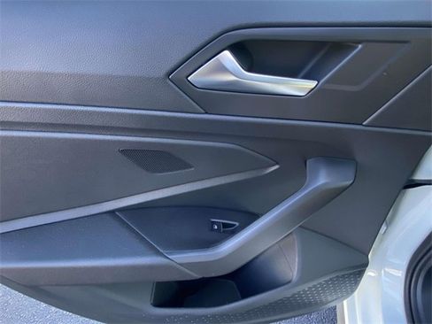 Used 2024 Volkswagen Jetta GLI 40th Anniversary Edition image 12