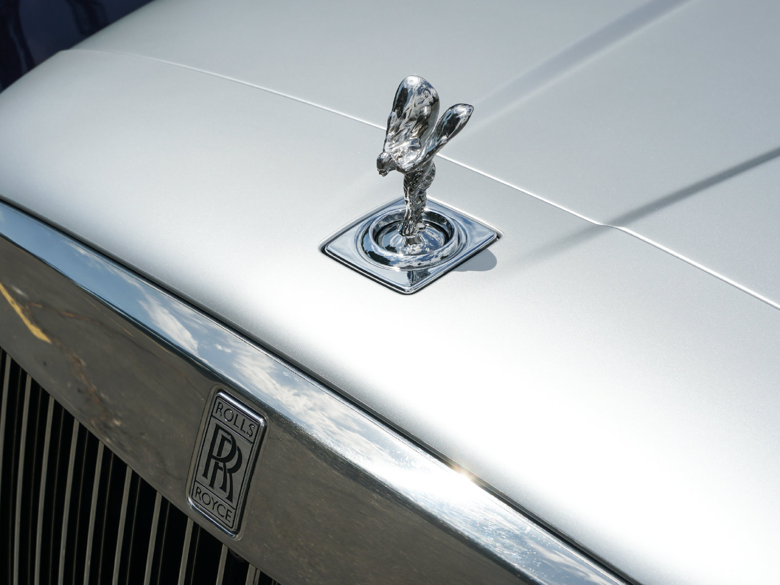 Certified 2022 Rolls-Royce Cullinan w/ Cullinan Package AWD/4WD image 33