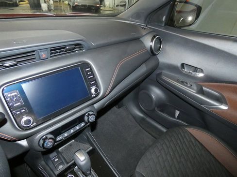 Used 2023 Nissan Kicks SR image 11