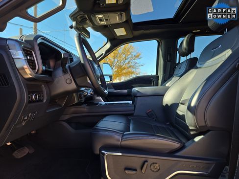 Used 2025 Ford F250 Platinum image 16