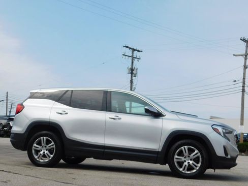 Used 2018 GMC Terrain SLE AWD/4WD image 5