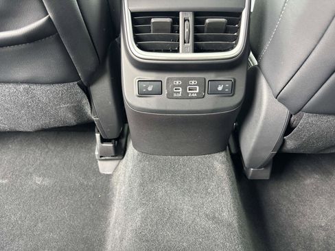 Used 2023 Subaru Outback Touring XT AWD/4WD image 11