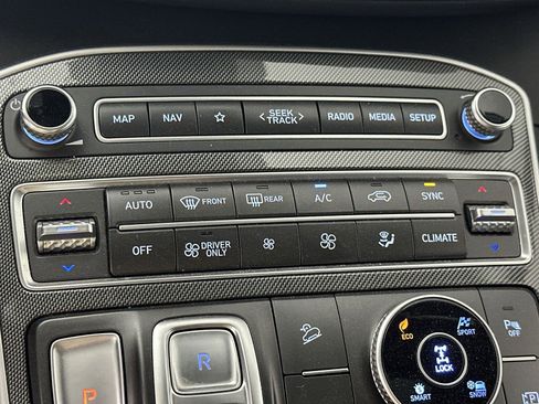 Used 2022 Hyundai Santa Fe SEL Premium AWD/4WD image 19