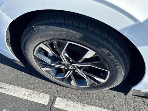 Used 2024 Hyundai Sonata SEL image 15