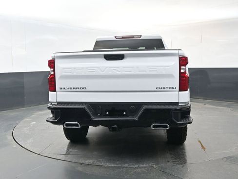 New 2026 Chevrolet Silverado 1500 Custom Trail Boss AWD/4WD image 4