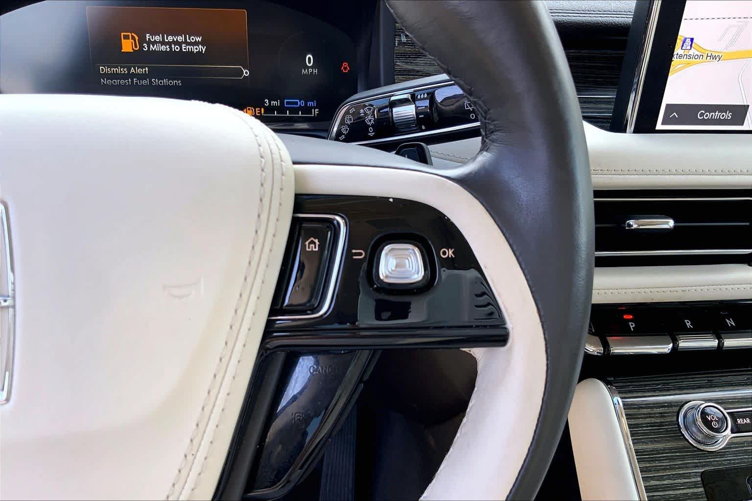 Used 2022 Lincoln Aviator Black Label Grand Touring w/ Class IV Trailer Tow Package AWD/4WD image 23