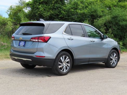 Certified 2024 Chevrolet Equinox LT AWD/4WD image 3